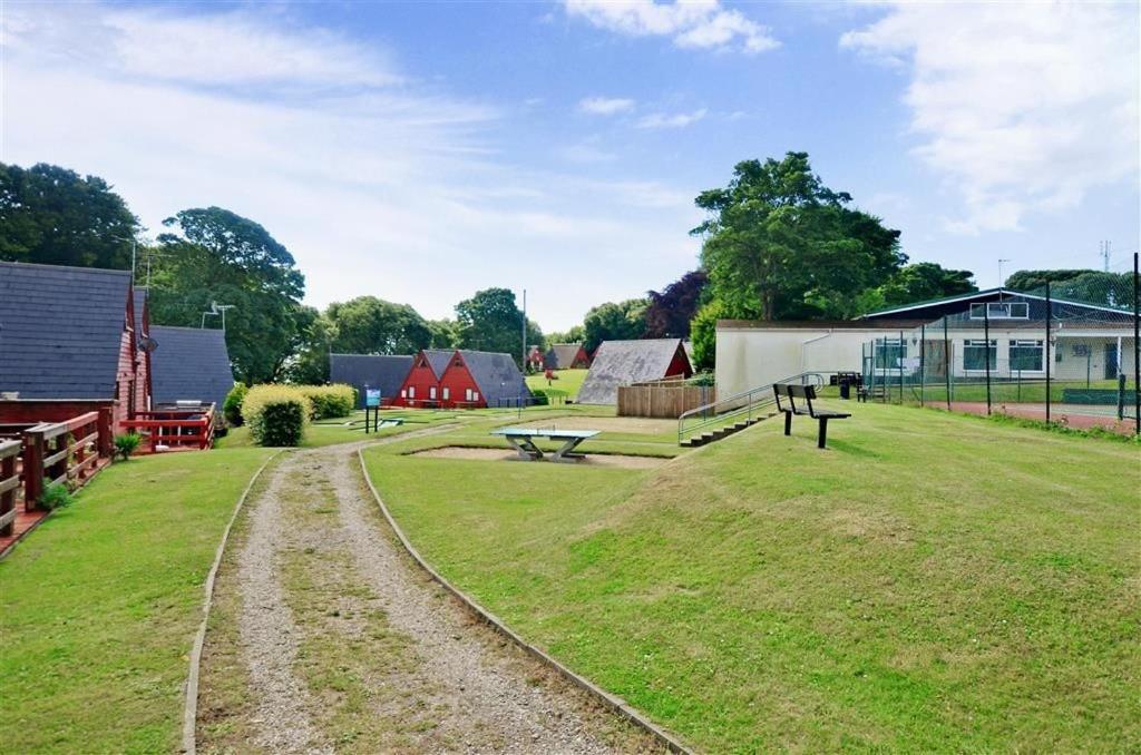 Chalet Brightstone Kingsdown Cliffs Location With Indoor Pool, Tennis Court, Mini-Golf Short Walk To Beach And 3 Great Local Pubs Exteriör bild